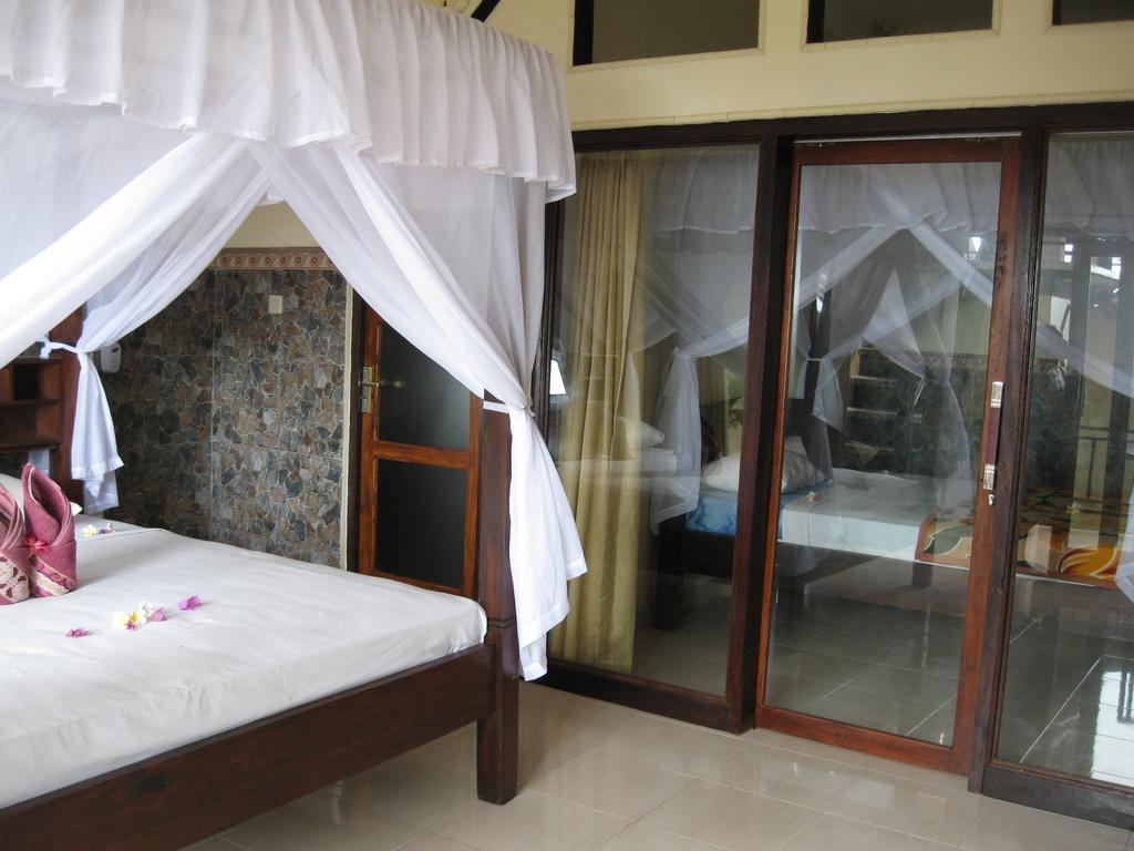 Bukit Indah Homestay Amed  Room photo